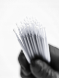 Aplikatory bezwłókienkowe, microbrush, białe (100 szt)