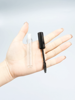 Pojemnik jednorazowy na tusz olejek, butelka z szczoteczką (10ml)