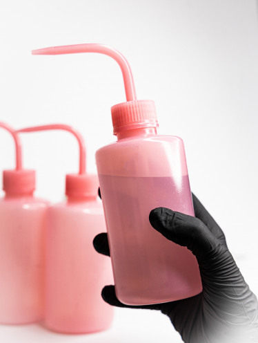 Tryskawka, butelka do mycia rzęs, różowa (250ml)