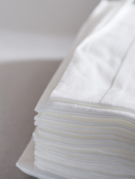 Ręczniki włókninowe gładkie, 100 szt (70x40cm)
