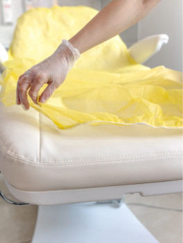 Pokrowiec na fotel, włókninowy, żółty (80x200cm) 20g/m²