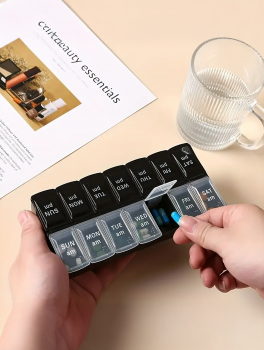 Kasetka tygodniowa na leki 2w1, prostokątna, czarno-biała