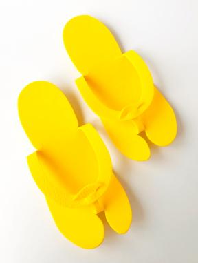 Klapki żółte kosmetyczne japonki piankowe, 25 par
