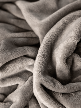 Koc pluszowy, truflowy (110x180cm) 300g/m², CHILA