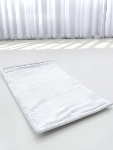 Pluszowy dywanik, biały (40x60cm)